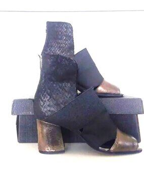 Papucei Black and Bronze Leather Ankle Height Open-Toe Boots - Size 40 (US 9)